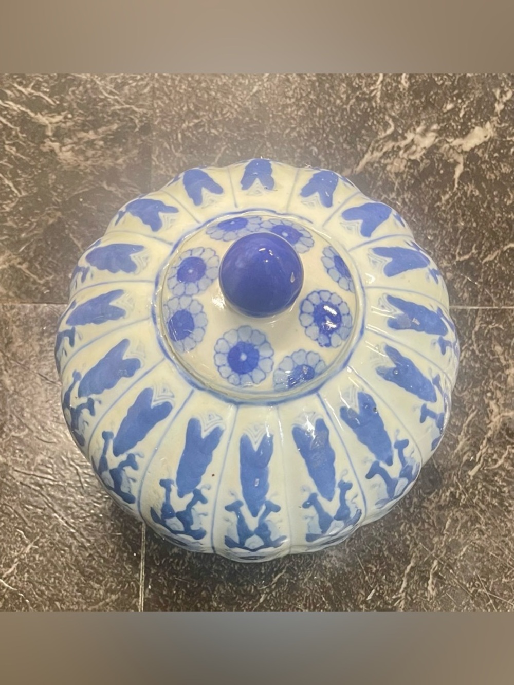Vintage Chinese pumpkin jar porcelain hand painted blue & white - Picture 5 of 6